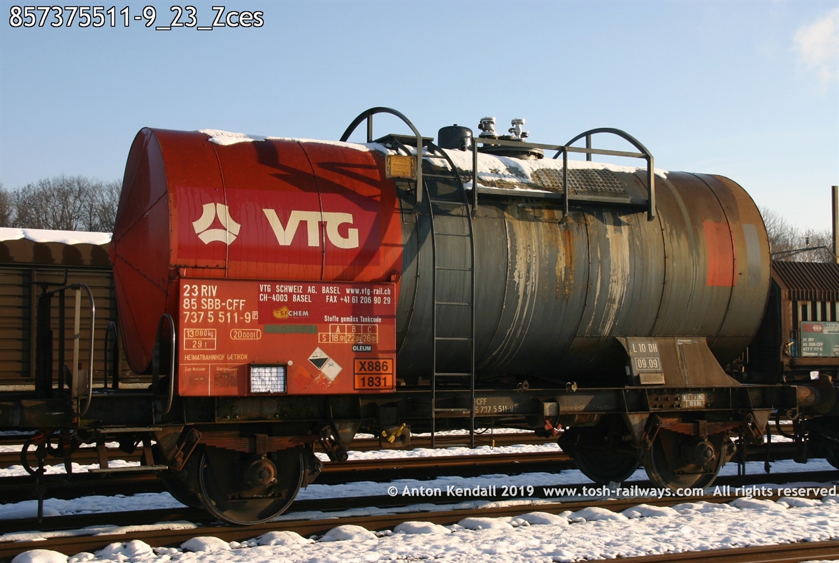 857375511-9_23_Zces.jpg